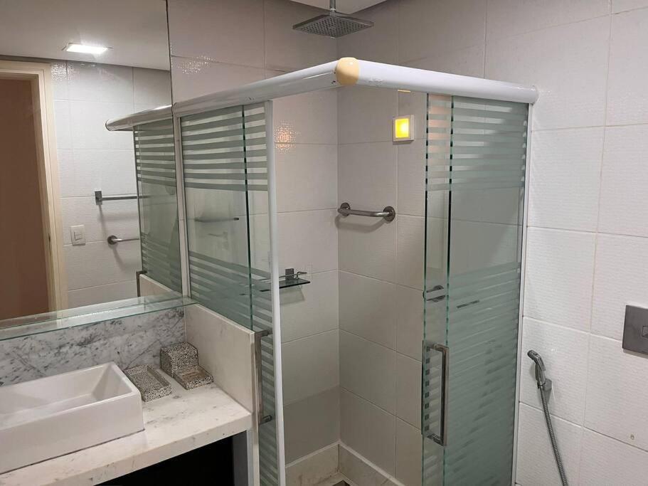 Lindo De 3 Quartos, Uma Quadra Da Praia! Apartamento Río de Janeiro